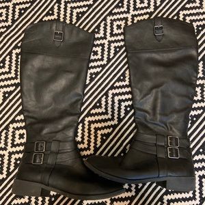 Black knee-high boots